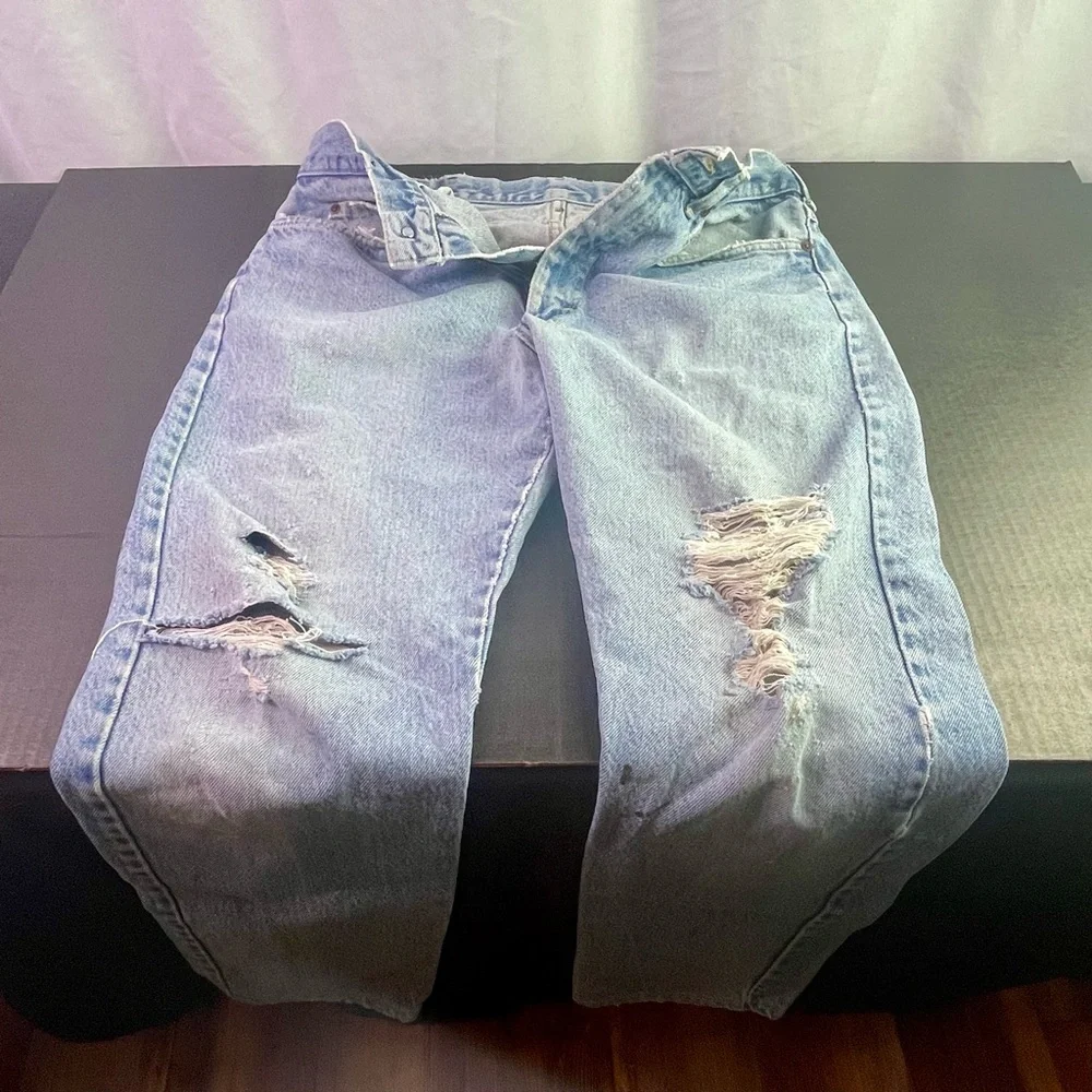 Lee Men's Relaxed Fit Light Blue Jeans - Picture 3 of 9